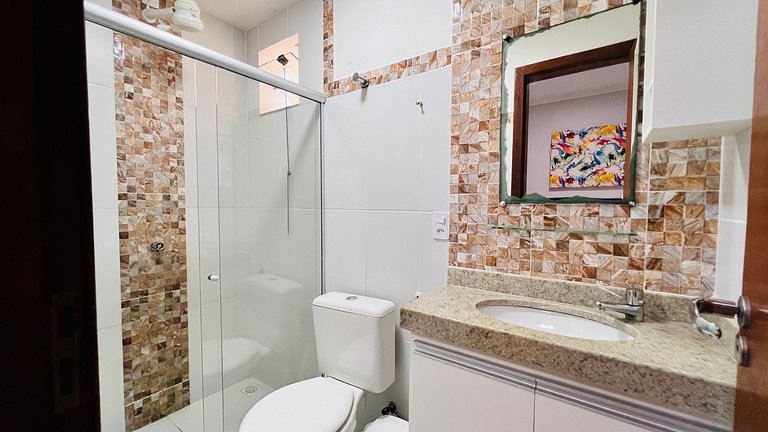 Apto térreo com ótima localização perto da praia