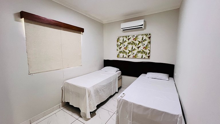 Apto térreo com ótima localização perto da praia