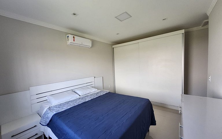 Apto amplo com 2/4 xurupita na orla de porto