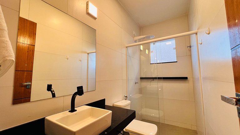 Duplex em cond. com 2 piscinas e 4 churrasqueiras