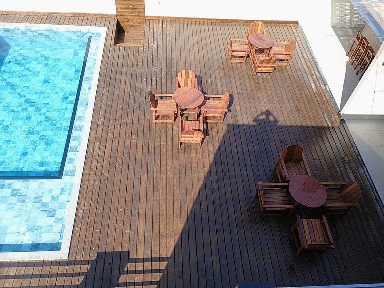 Duplex em cond. com 2 piscinas e 4 churrasqueiras