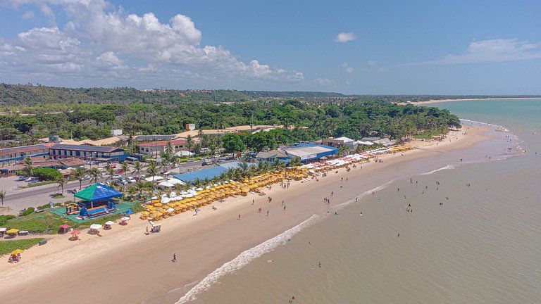 Casa individual com 3/4 apenas 100m da praia