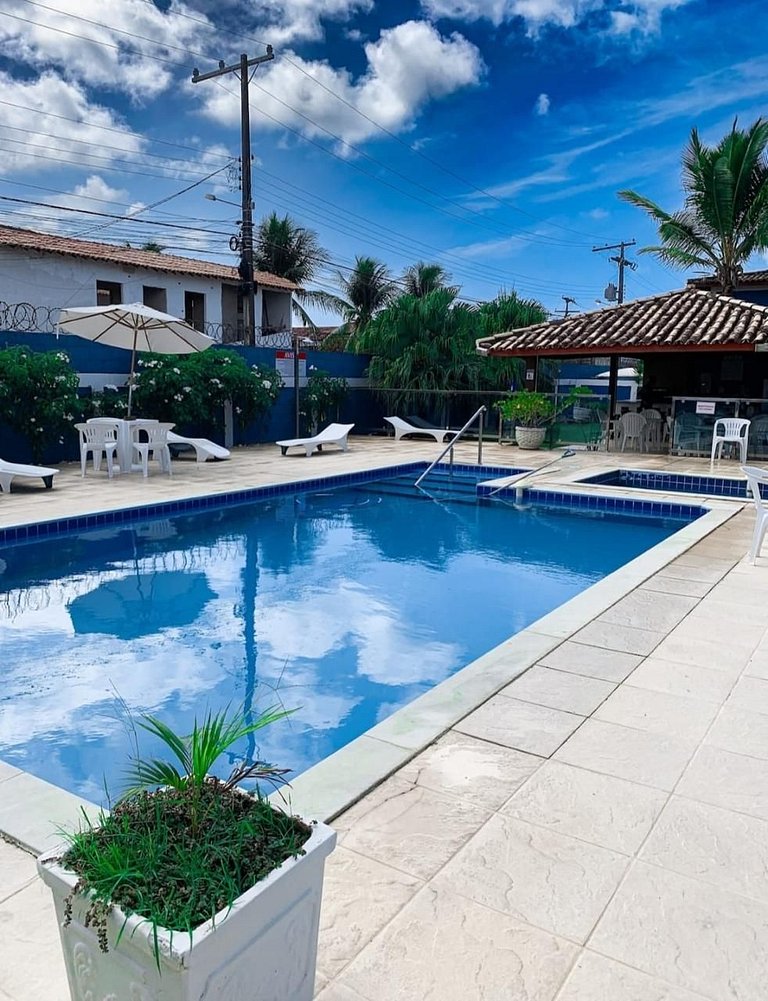 Apto 2/4 apena 650m da praia da orla