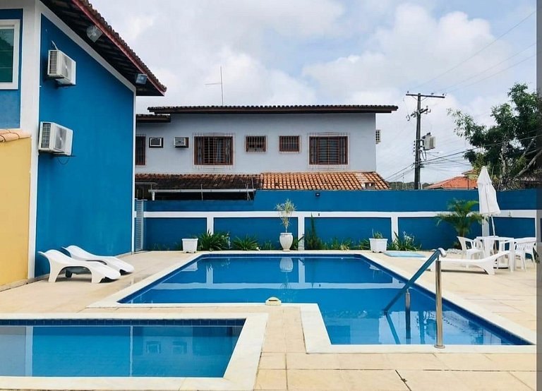 Apto 2/4 apena 650m da praia da orla