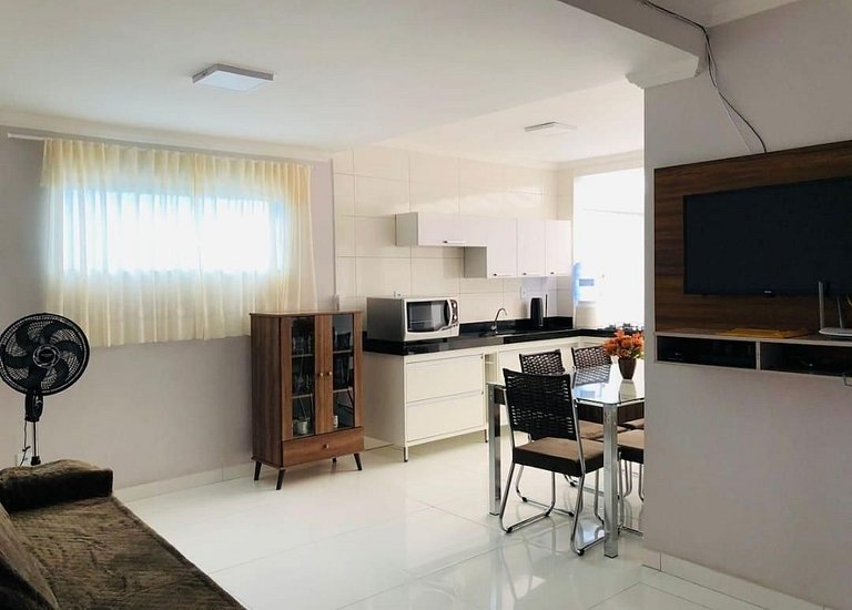 Apto 2/4 apena 650m da praia da orla