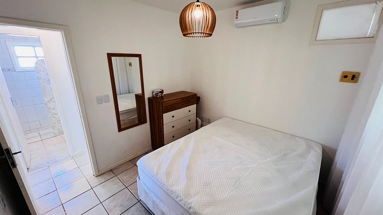 Casa individual apenas 650m da praia