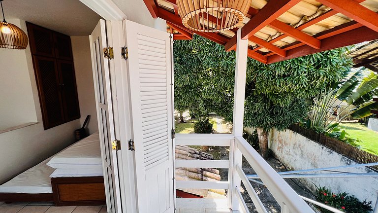 Casa individual apenas 650m da praia