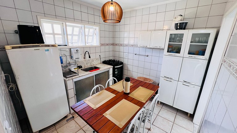 Casa individual apenas 650m da praia