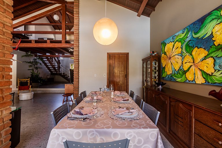 Casa individual apenas 100 m do mar