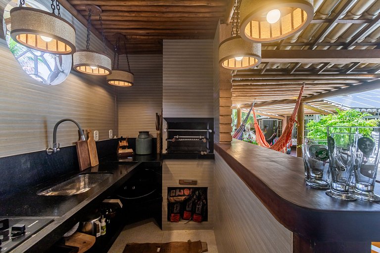 Casa individual apenas 100 m do mar