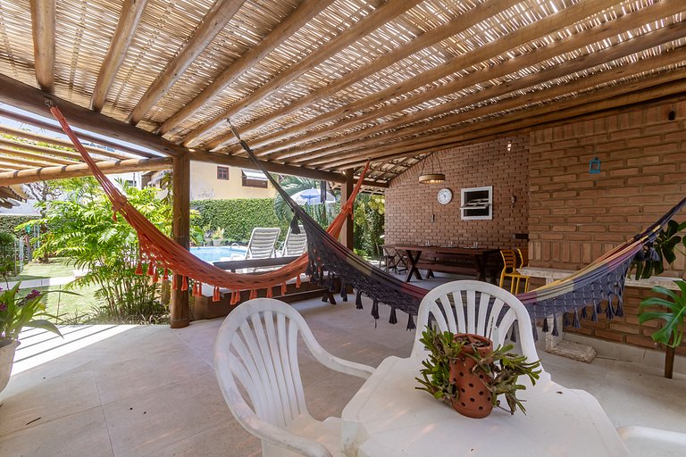 Casa individual apenas 100 m do mar