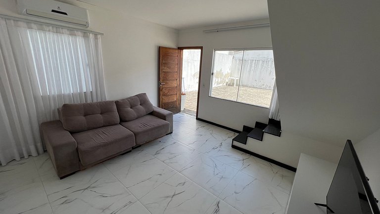 Duplex perto da praia e comercio
