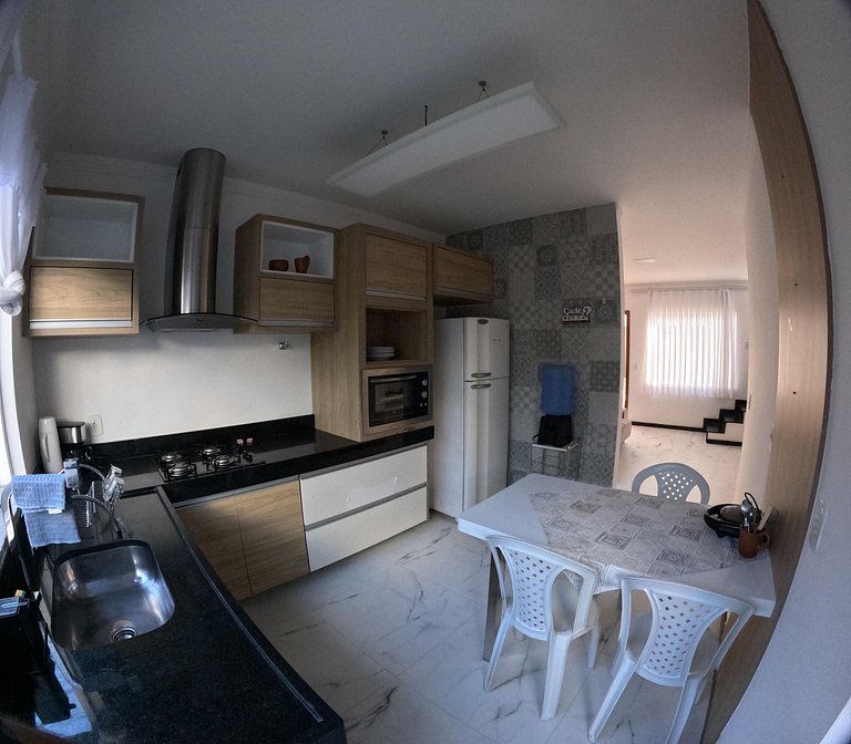 Duplex perto da praia e comercio