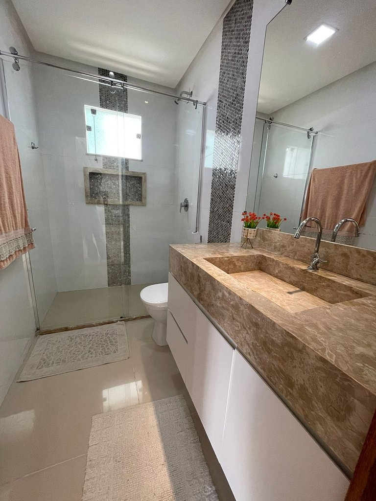 Casa individual no cond outeiro são francisco