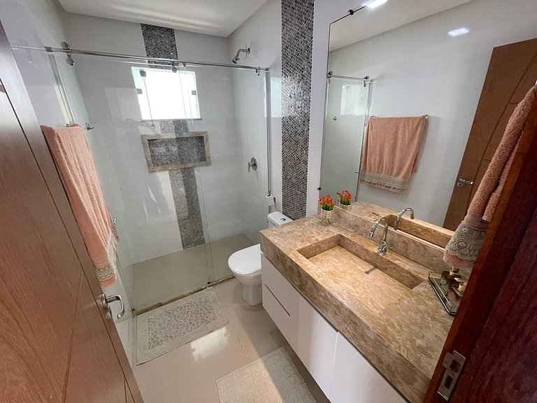 Casa individual no cond outeiro são francisco