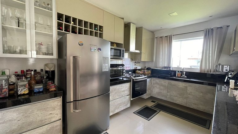 Casa individual no cond outeiro são francisco