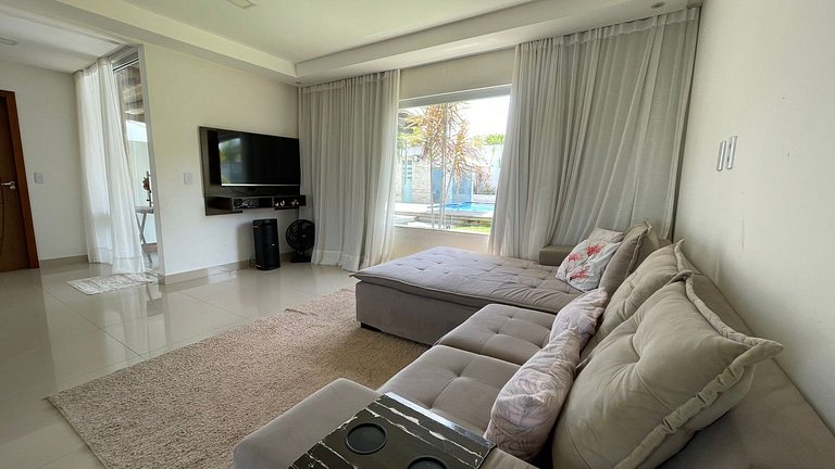 Casa individual no cond outeiro são francisco