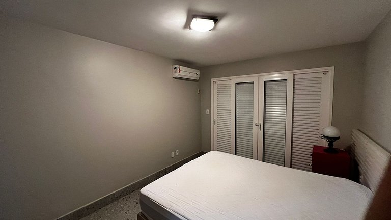 Casa individual apenas 100 m do mar