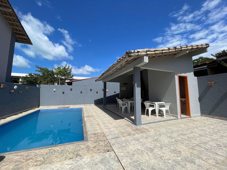 Cond. arpoador perto da praia