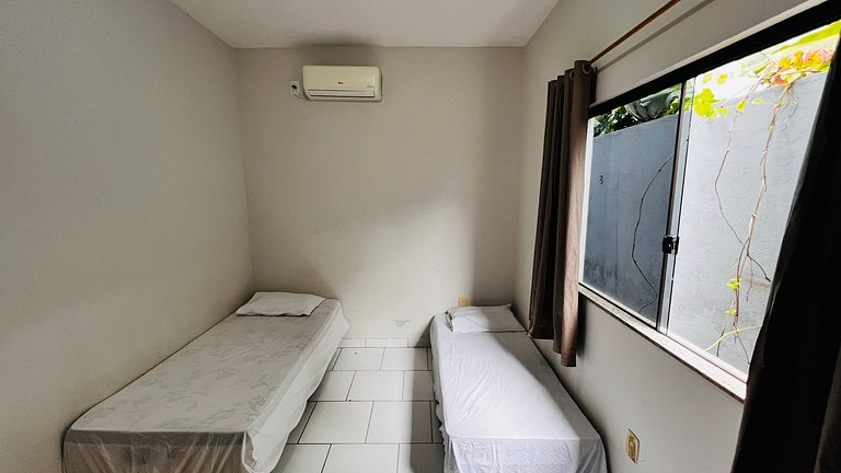 Cond arpoador perto da praia