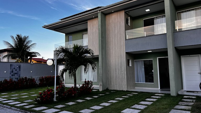 Conforto e Paz: Duplex 2 Suítes - Cond. Bromélias