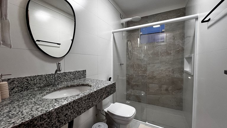 Conforto e Paz: Duplex 2 Suítes - Cond. Bromélias